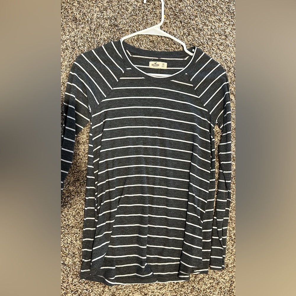 Cute Hollister women’s shirt, extra small